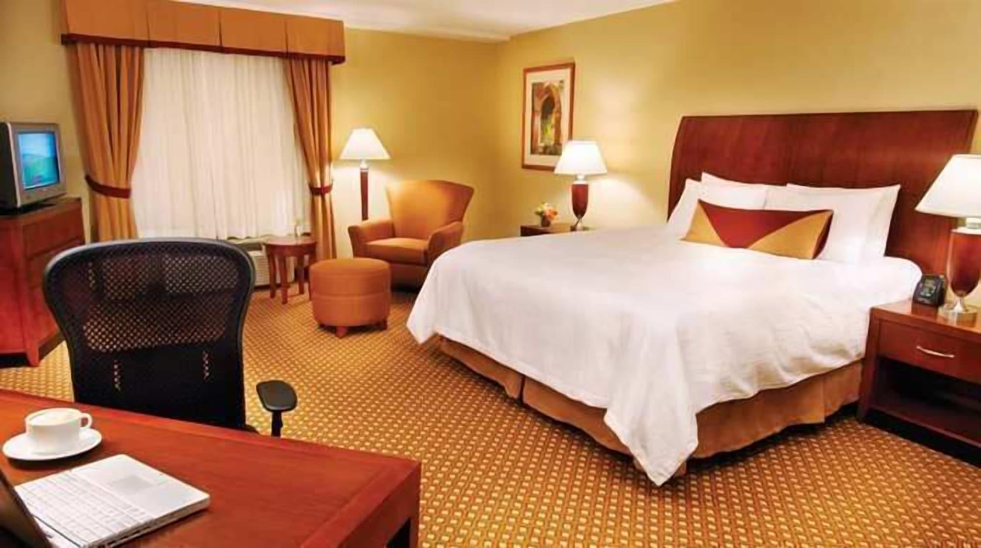 Hilton Garden Inn Gilroy Ngoại thất bức ảnh