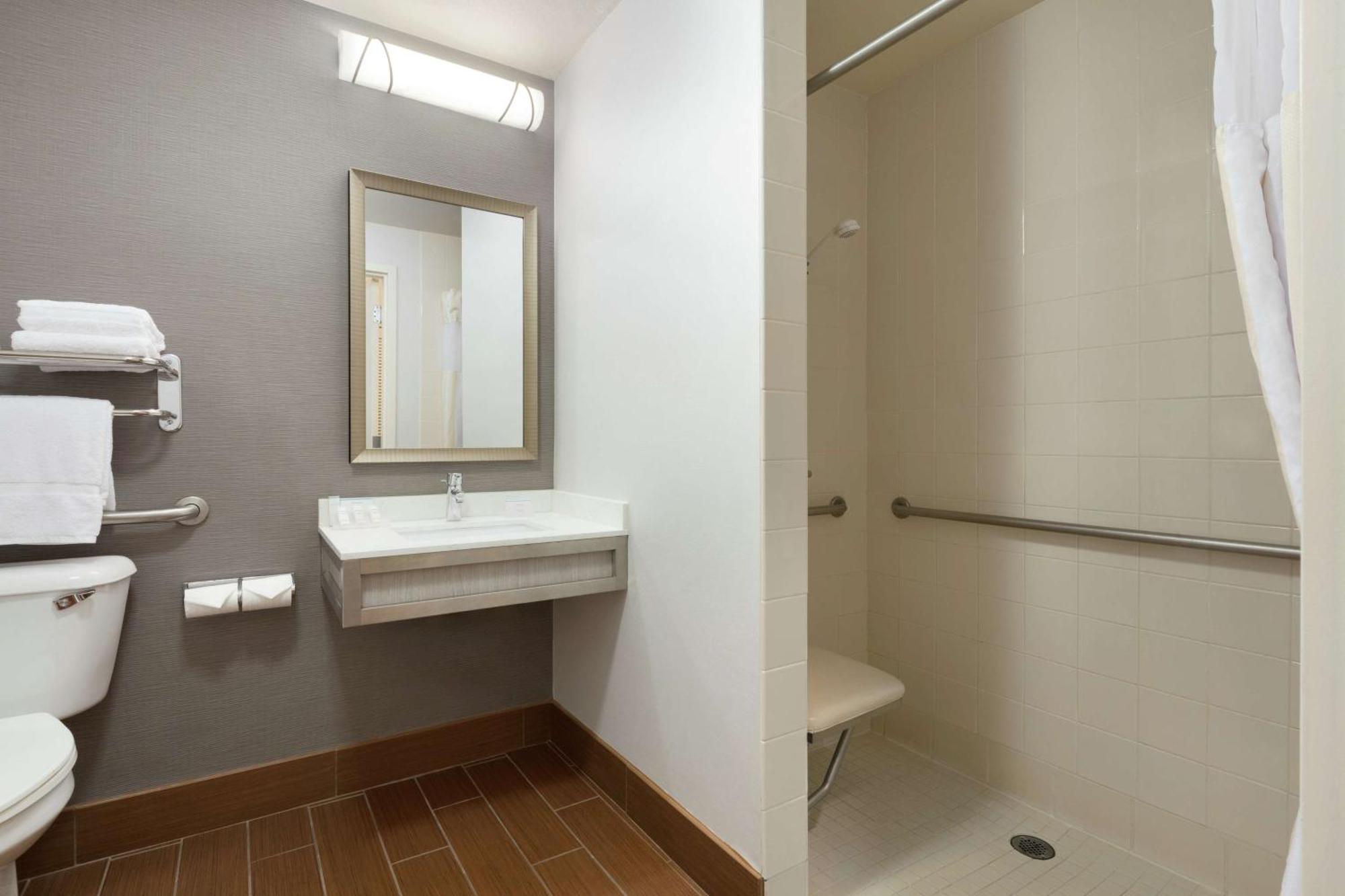Hilton Garden Inn Gilroy Ngoại thất bức ảnh
