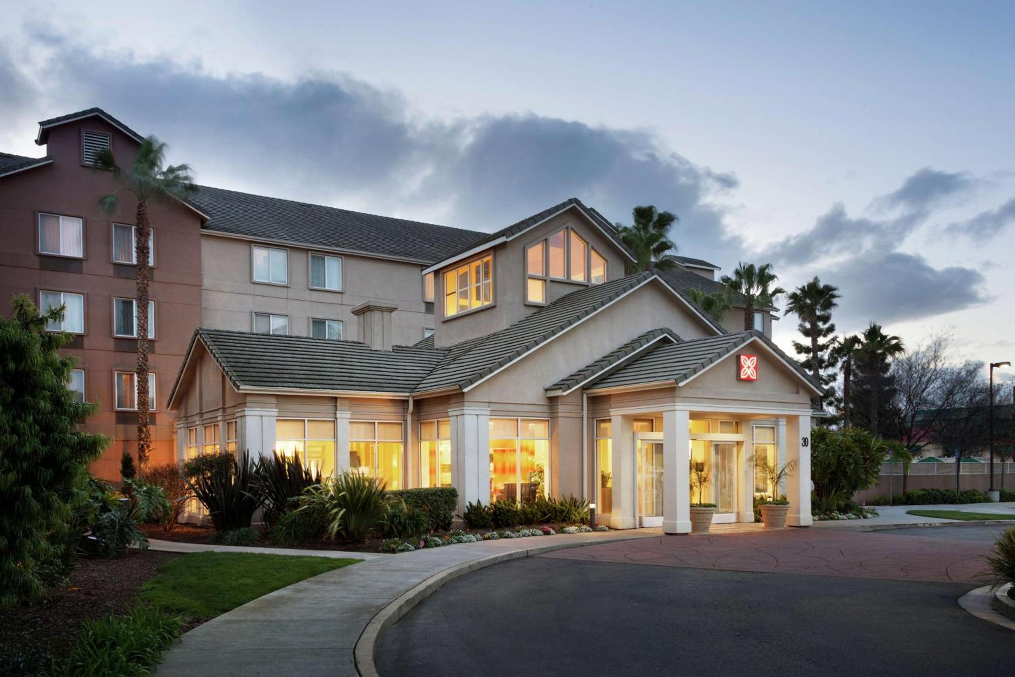 Hilton Garden Inn Gilroy Ngoại thất bức ảnh